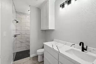 908 Crittendon St, Bridgeport, TX 76426 - Photo 27