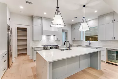 5501 Pershing Avenue, Fort Worth, TX 76107 - Photo 3