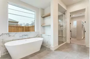 5501 Pershing Ave, Fort Worth, TX 76107 - Photo 15