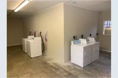 429 Johnson St, Longview, TX 75602 - Photo 15