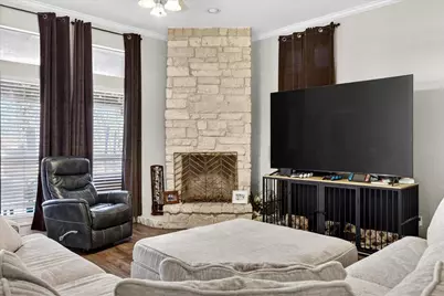 101 Idlewood Road, Enchanted Oaks, TX 75156 - Photo 3