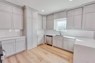 808 N Main St, Tioga, TX 76233 - Photo 5