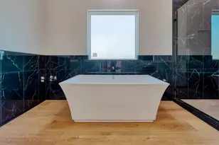 808 N Main St, Tioga, TX 76233 - Photo 15