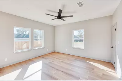 808 N Main Street, Tioga, TX 76233 - Photo 19