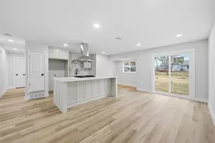 302 E Fuller Dr, Euless, TX 76039 - Photo 5