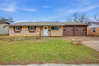 302 E Fuller Drive, Euless, TX 76039 - Photo 1