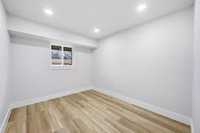 302 E Fuller Drive, Euless, TX 76039 - Photo 11