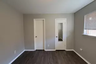 2410 Woodoak Ct, Irving, TX 75060 - Photo 13