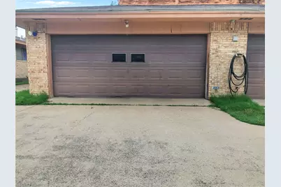 2410 Woodoak Court, Irving, TX 75060 - Photo 3