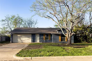 807 Crockett, Midlothian, TX 76065 - Photo 5