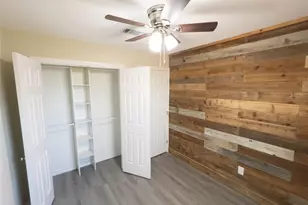 807 Crockett, Midlothian, TX 76065 - Photo 11