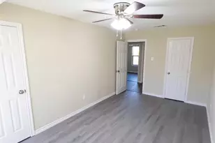 807 Crockett, Midlothian, TX 76065 - Photo 13