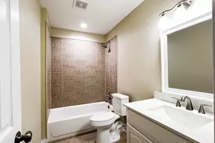 807 Crockett, Midlothian, TX 76065 - Photo 9