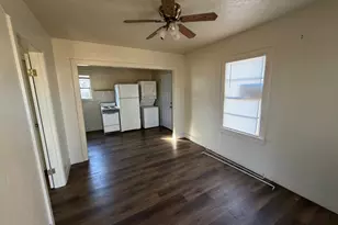 814 Tennessee St, Graham, TX 76450 - Photo 3