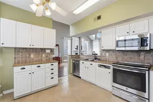 1042 Crestline, West Tawakoni, TX 75474 - Photo 11