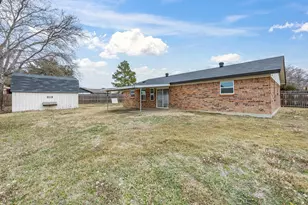 7621 Meadowbrook Dr, Watauga, TX 76148 - Photo 23