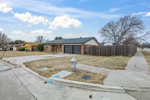 7621 Meadowbrook Dr, Watauga, TX 76148 - Photo 3