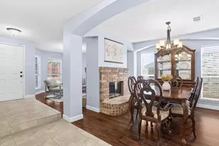 1374 Honeysuckle Ln, Lewisville, TX 75077 - Photo 7