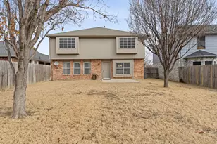 1374 Honeysuckle Ln, Lewisville, TX 75077 - Photo 31