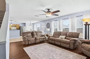 1374 Honeysuckle Ln, Lewisville, TX 75077 - Photo 9