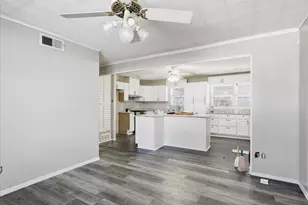 1012 Glynn Oaks Dr, Arlington, TX 76010 - Photo 5