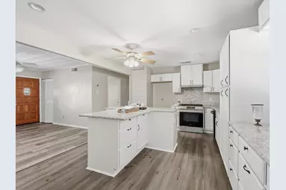 1012 Glynn Oaks Drive, Arlington, TX 76010 - Photo 7