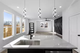 2621 College St, Greenville, TX 75401 - Photo 11