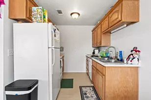 805 Peachtree Pl, Sherman, TX 75090 - Photo 13