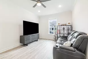 1517 Sawyer Dr, Aubrey, TX 76227 - Photo 11