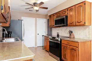 5716 Sage Bloom Dr, Arlington, TX 76017 - Photo 17