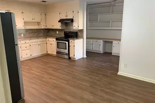 1402 S Cliff St, Decatur, TX 76234 - Photo 3