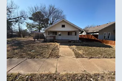812 Tennessee Street, Graham, TX 76450 - Photo 1