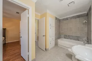 1208 Calico Ln, Arlington, TX 76011 - Photo 19