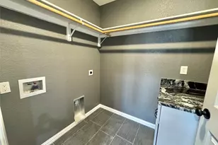 200 Lois Cir, Granbury, TX 76049 - Photo 21