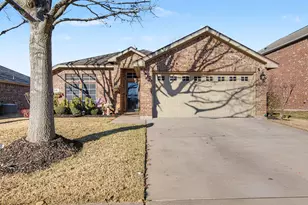 648 Handle Dr, Crowley, TX 76036 - Photo 1