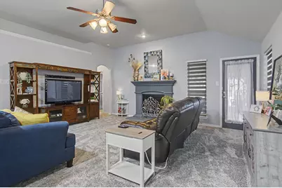 648 Handle Drive, Crowley, TX 76036 - Photo 13