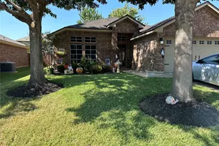 648 Handle Dr, Crowley, TX 76036 - Photo 9