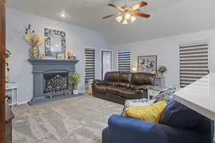 648 Handle Dr, Crowley, TX 76036 - Photo 11