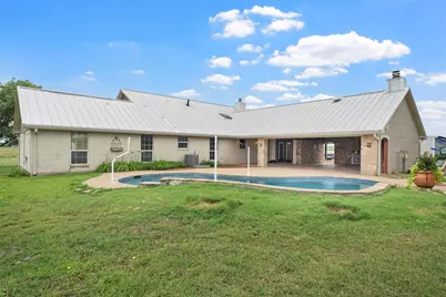 3057 Holy Road, Abbott, TX 76621 - Photo 7