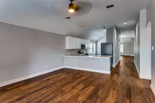 1104 Vista View Dr, Burleson, TX 76028 - Photo 7