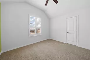 7408 Durand Dr, Irving, TX 75063 - Photo 33