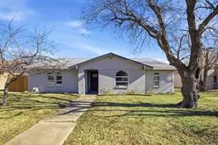 1813 Castle Dr, Garland, TX 75040 - Photo 13