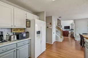 1945 Helen Ln, Lewisville, TX 75067 - Photo 17