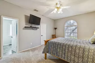 1945 Helen Ln, Lewisville, TX 75067 - Photo 27