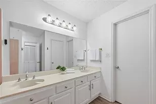 8600 Coppertowne Ln, Dallas, TX 75243 - Photo 9