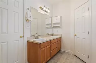 400 Wildcat Dr, Lacy Lakeview, TX 76705 - Photo 13