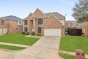 214 Forestview Rd, Lake Dallas, TX 75065 - Photo 3
