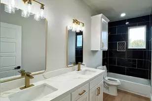 5917 Barkridge Dr, Granbury, TX 76048 - Photo 27