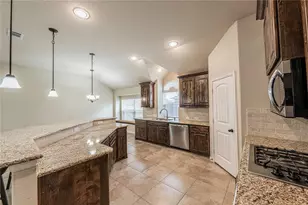 12956 Deep River Dr, Frisco, TX 75035 - Photo 5