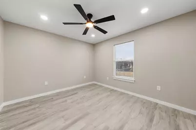 1905 Sanger Avenue, Waco, TX 76707 - Photo 15